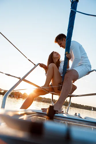 Engagement on a yacht — Love Story, story 0066