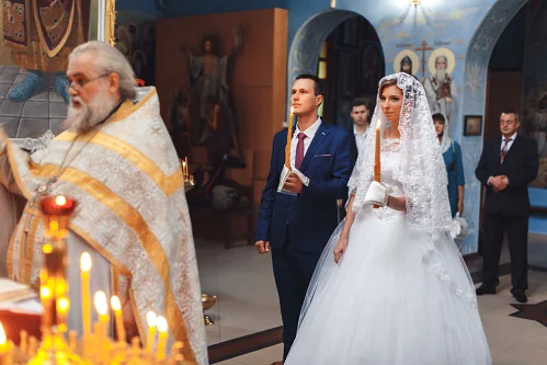 Alex and Anna — Wedding in church, photo 48