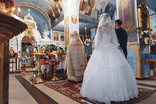 Alex and Anna — Wedding in church, photo 57