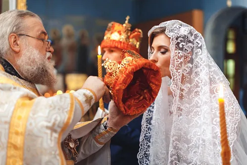 Alex and Anna — Wedding in church, photo 71