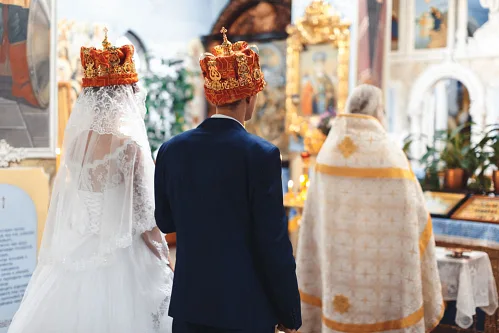 Alex and Anna — Wedding in church, photo 75