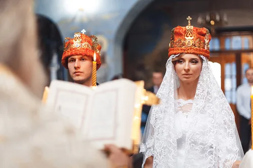 Alex and Anna — Wedding in church, photo 81