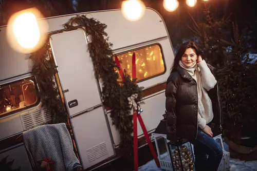 Girls and a vintage trailer — Photoshoot, photo 99
