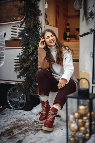 Girls and a vintage trailer — Photoshoot, photo 44