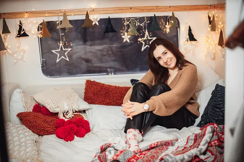 Girls and a vintage trailer — Photoshoot, photo 88