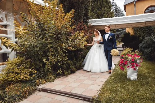 Tanya and Bogdan — Wedding in church, photo 32
