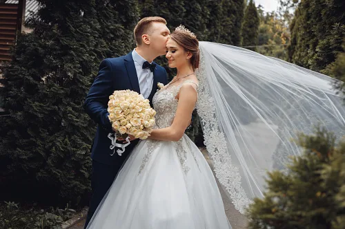 Tanya and Bogdan — Wedding in church, photo 39