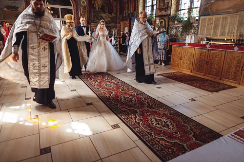 Tanya and Bogdan — Wedding in church, photo 67