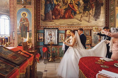 Tanya and Bogdan — Wedding in church, photo 90