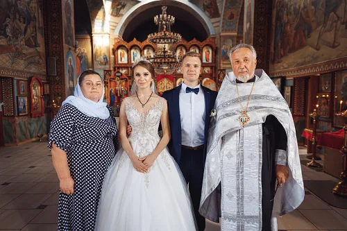 Tanya and Bogdan — Wedding in church, photo 102