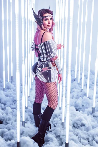 Kate Burningman — Birthday party, story 004