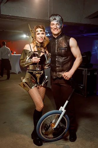 Kate Burningman — Birthday party, story 032