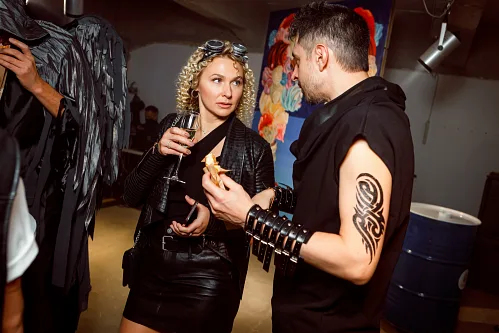 Kate Burningman — Birthday party, story 075