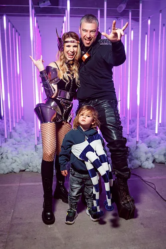 Kate Burningman — Birthday party, story 091
