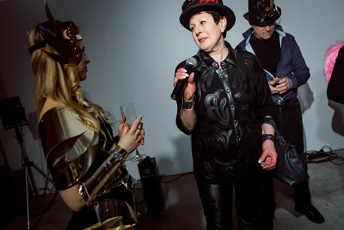 Kate Burningman — Birthday party, story 126