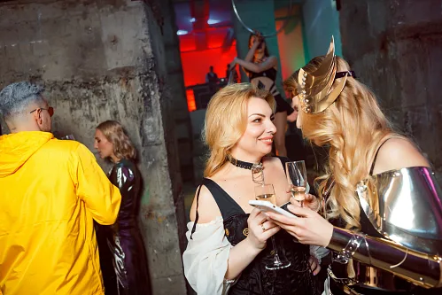 Kate Burningman — Birthday party, story 158
