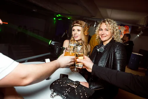 Kate Burningman — Birthday party, story 188