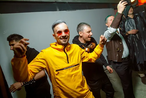 Kate Burningman — Birthday party, story 221