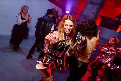 Kate Burningman — Birthday party, story 237