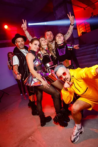 Kate Burningman — Birthday party, story 273