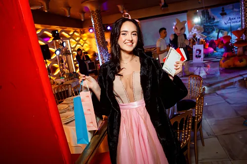 Ann in Wonderland — 18th birthday, photo 32