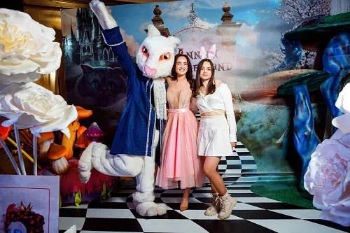 Ann in Wonderland — 18th birthday, photo 62