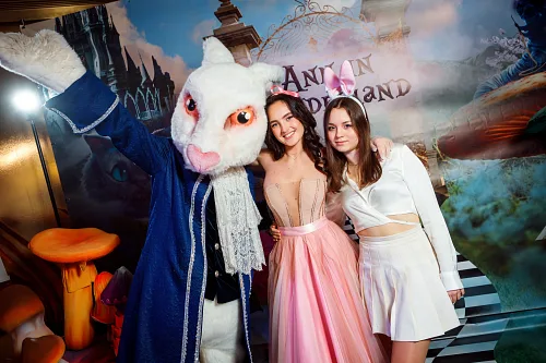 Ann in Wonderland — 18th birthday, photo 63