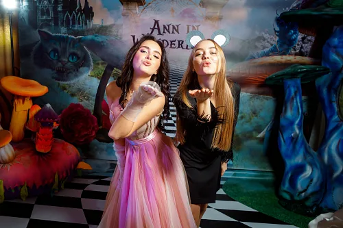 Ann in Wonderland — 18th birthday, photo 70