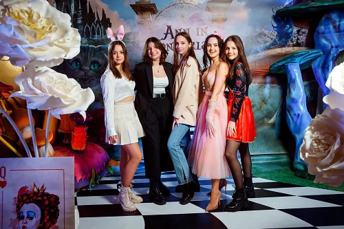 Ann in Wonderland — 18th birthday, photo 82
