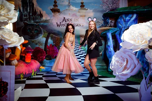 Ann in Wonderland — 18th birthday, photo 85