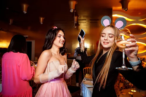 Ann in Wonderland — 18th birthday, photo 89