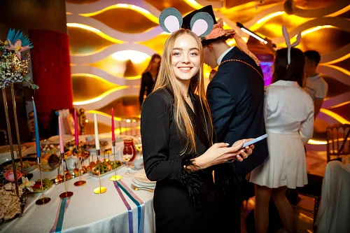 Ann in Wonderland — 18th birthday, photo 93