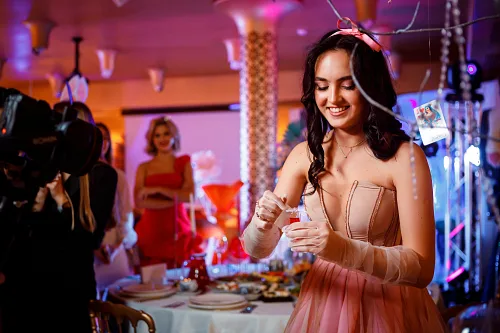 Ann in Wonderland — 18th birthday, photo 124