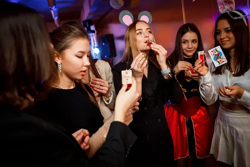 Ann in Wonderland — 18th birthday, photo 130