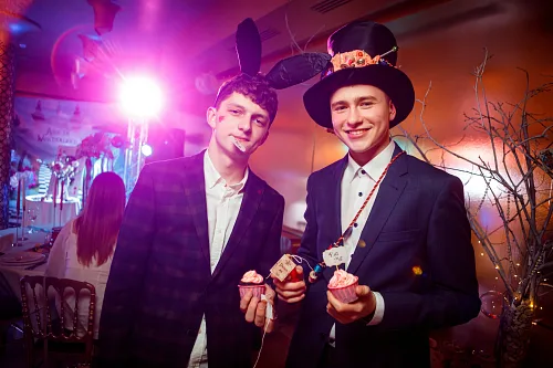 Ann in Wonderland — 18th birthday, photo 136