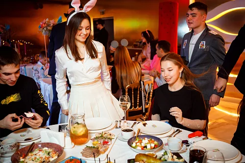 Ann in Wonderland — 18th birthday, photo 144