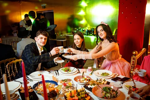 Ann in Wonderland — 18th birthday, photo 148