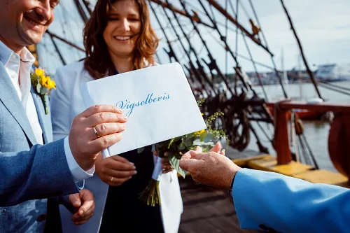Darina and Paul — Aboard the Göteborg, photo 34