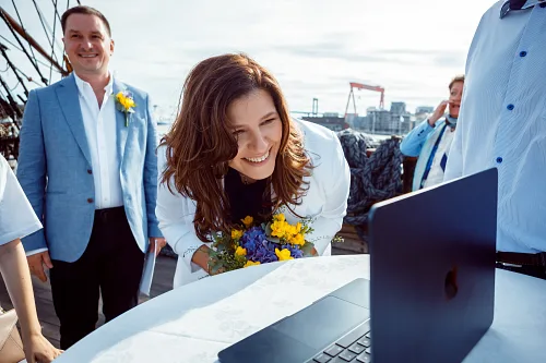 Darina and Paul — Aboard the Göteborg, photo 38